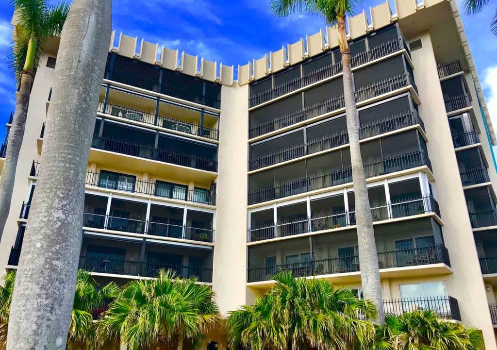 Imperial Club Condos For Sale Luxury Condos in Moorings Naples FL.