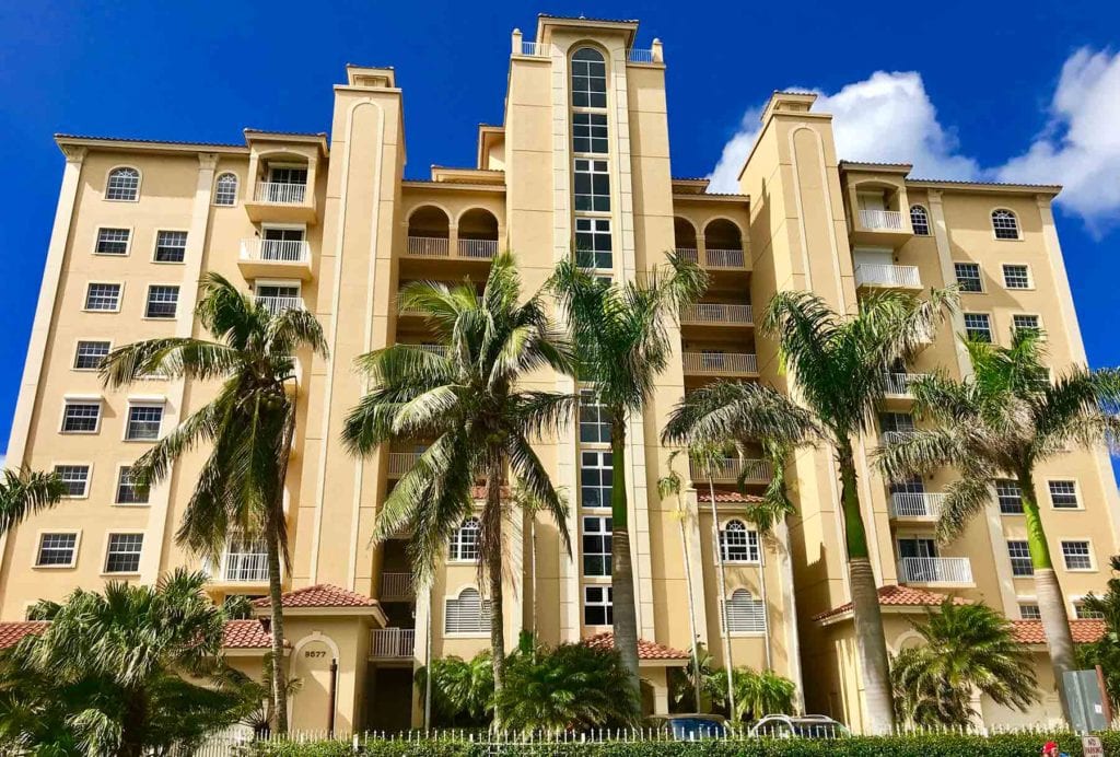 Sea Chase Condos For Sale Luxury Condos in Vanderbilt Beach Naples FL.