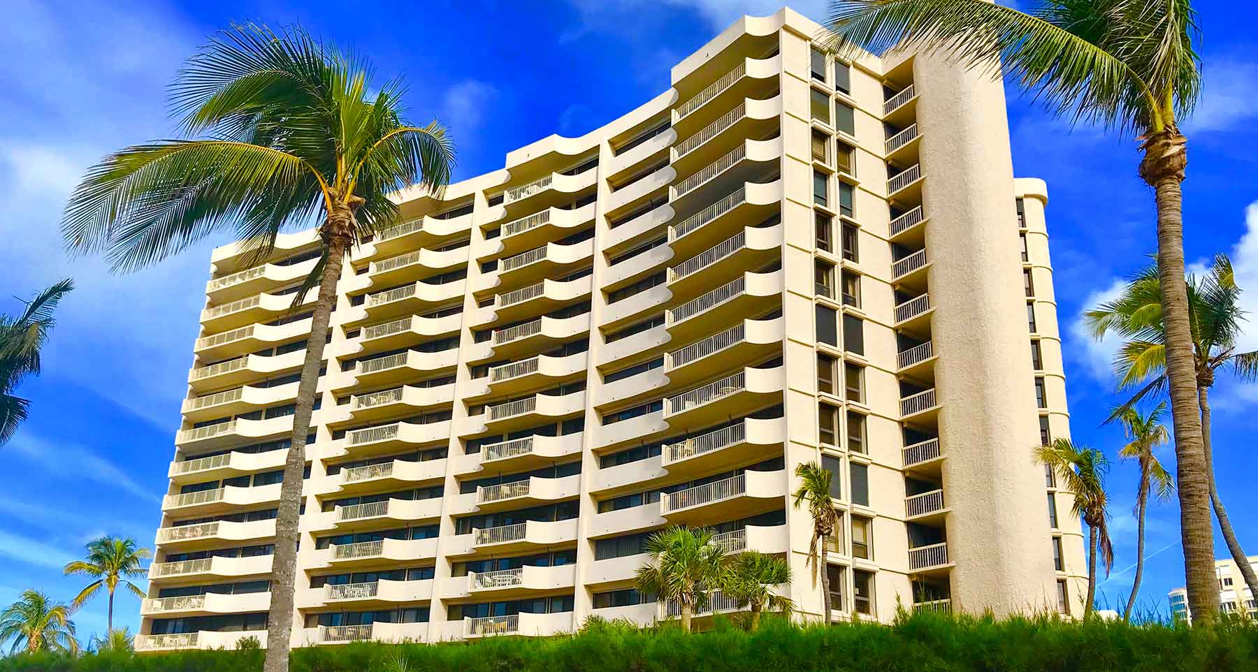 Surfsedge Condos For Sale Condos in Park Shore Naples FL.